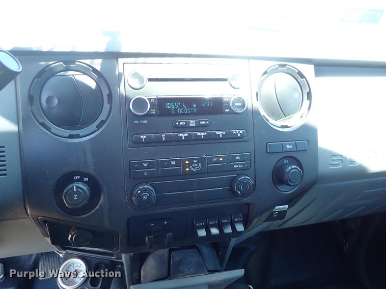 image for item DF1216 2015 Ford F250 Super Duty Crew Cab pickup truck