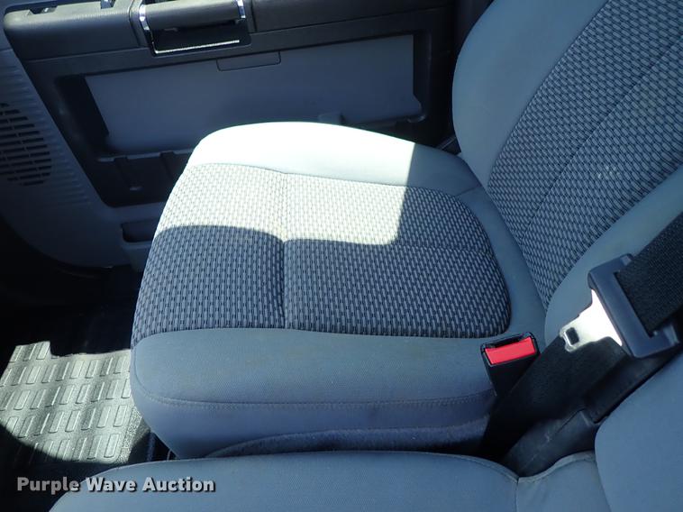 image for item DF1216 2015 Ford F250 Super Duty Crew Cab pickup truck