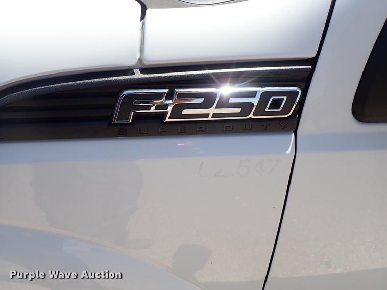 image for item DF1216 2015 Ford F250 Super Duty Crew Cab pickup truck