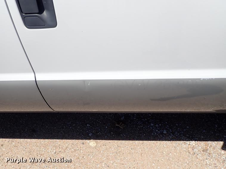 image for item DF1216 2015 Ford F250 Super Duty Crew Cab pickup truck