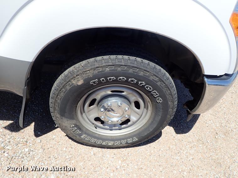 image for item DF1216 2015 Ford F250 Super Duty Crew Cab pickup truck