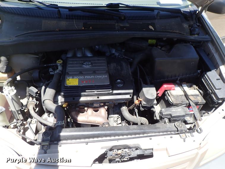 image for item DF1217 2002 Toyota Sienna van