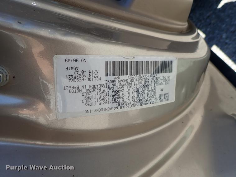 image for item DF1217 2002 Toyota Sienna van