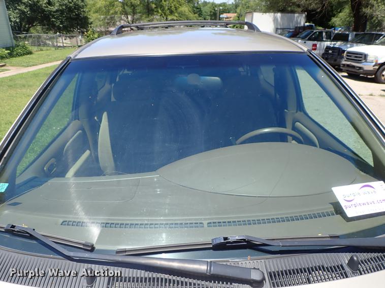 image for item DF1217 2002 Toyota Sienna van
