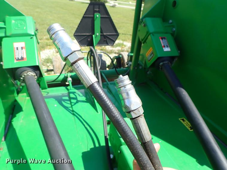 image for item DF1227 2018 John Deere HX15 batwing rotary mower