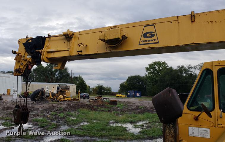 image for item DF2468 Grove RT58D crane