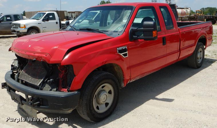 image for item DF7313 2009 Ford F350 Super Duty SuperCab pickup truck