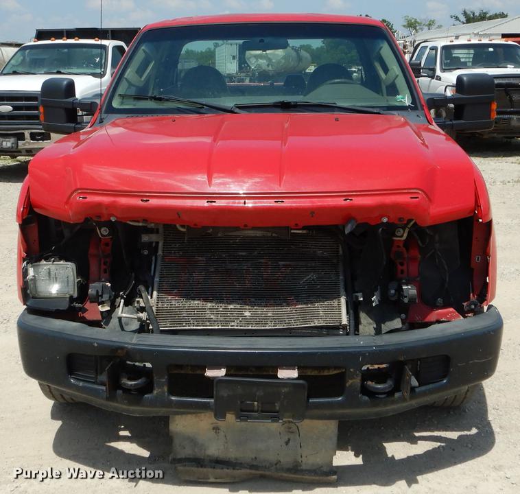 image for item DF7313 2009 Ford F350 Super Duty SuperCab pickup truck