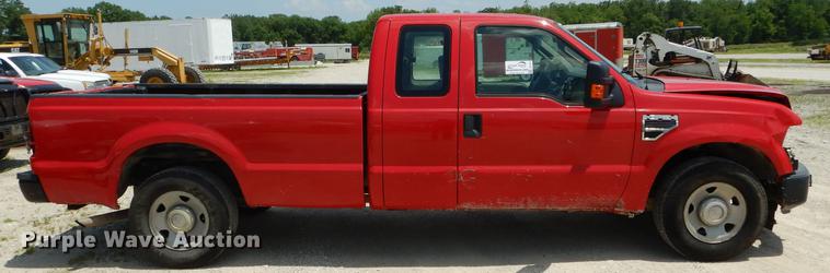image for item DF7313 2009 Ford F350 Super Duty SuperCab pickup truck