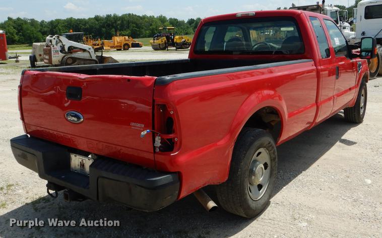 image for item DF7313 2009 Ford F350 Super Duty SuperCab pickup truck