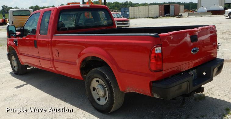image for item DF7313 2009 Ford F350 Super Duty SuperCab pickup truck