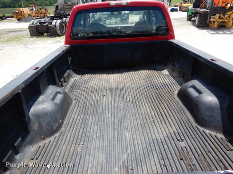 image for item DF7313 2009 Ford F350 Super Duty SuperCab pickup truck