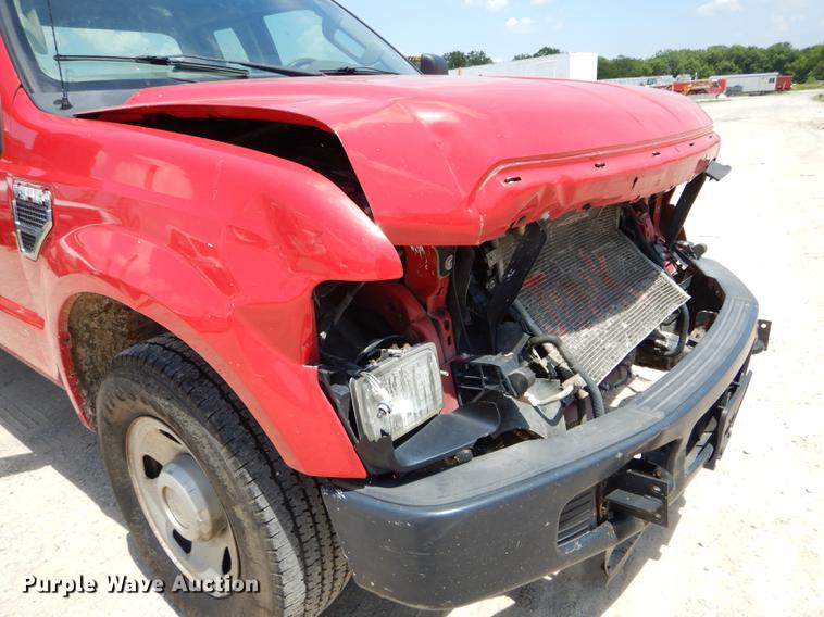 image for item DF7313 2009 Ford F350 Super Duty SuperCab pickup truck
