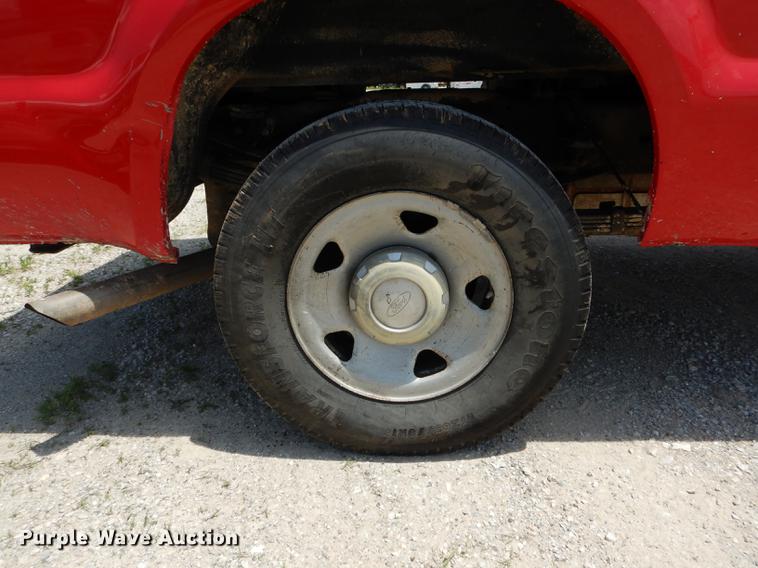 image for item DF7313 2009 Ford F350 Super Duty SuperCab pickup truck