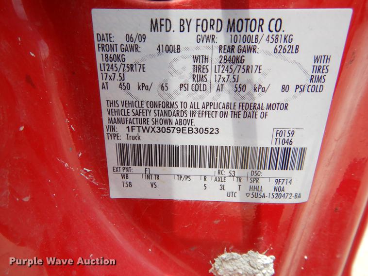 image for item DF7313 2009 Ford F350 Super Duty SuperCab pickup truck