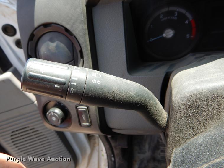 image for item DF7317 2011 Ford F350 Super Duty XL Crew Cab flatbed pickup truck