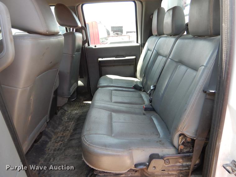 image for item DF7317 2011 Ford F350 Super Duty XL Crew Cab flatbed pickup truck