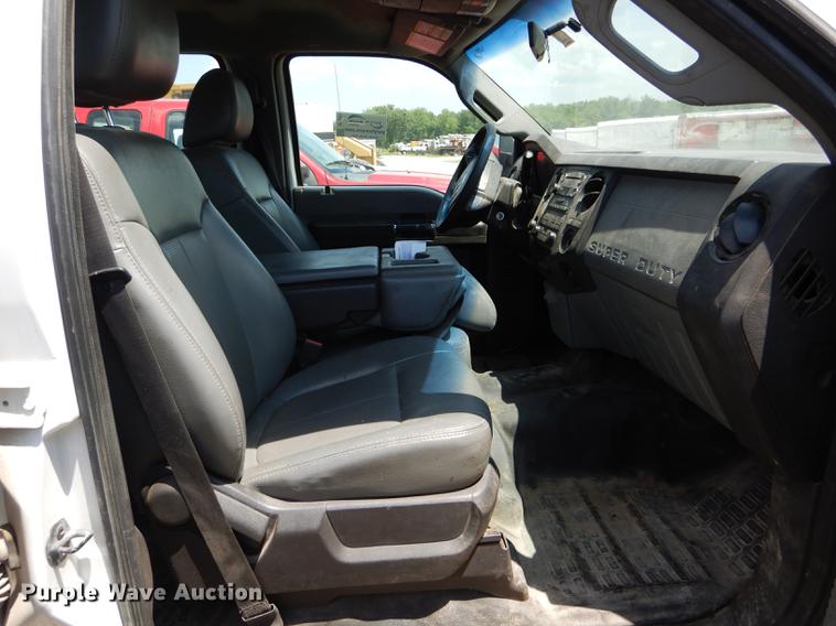 image for item DF7317 2011 Ford F350 Super Duty XL Crew Cab flatbed pickup truck