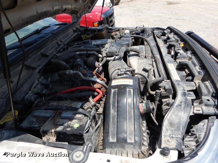 image for item DF7317 2011 Ford F350 Super Duty XL Crew Cab flatbed pickup truck