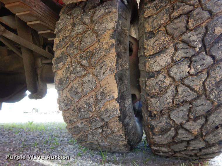 image for item DF7317 2011 Ford F350 Super Duty XL Crew Cab flatbed pickup truck