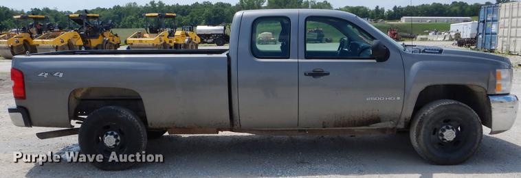 image for item DF7318 2008 Chevrolet Silverado 2500HD Ext. Cab pickup truck