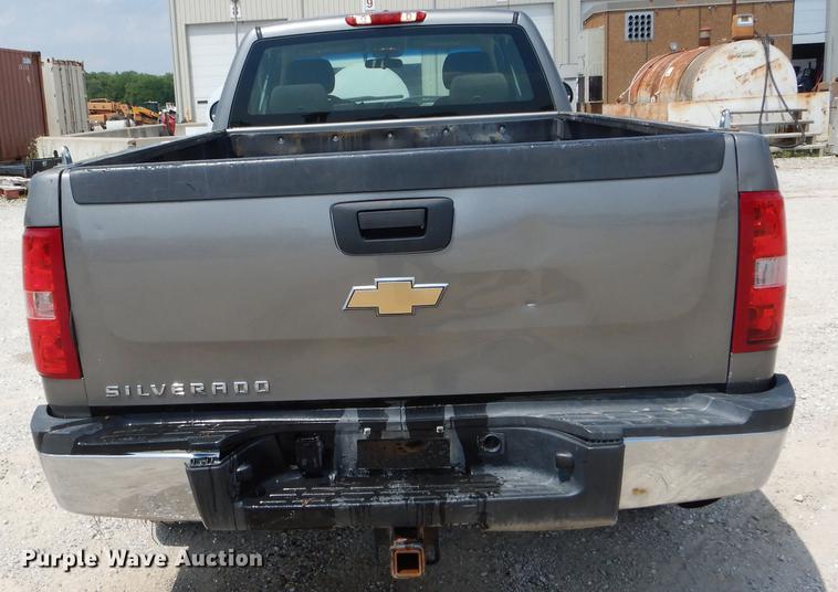 image for item DF7318 2008 Chevrolet Silverado 2500HD Ext. Cab pickup truck