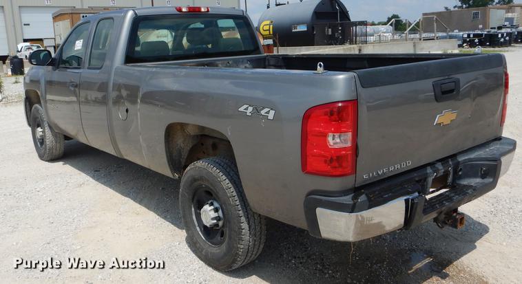 image for item DF7318 2008 Chevrolet Silverado 2500HD Ext. Cab pickup truck