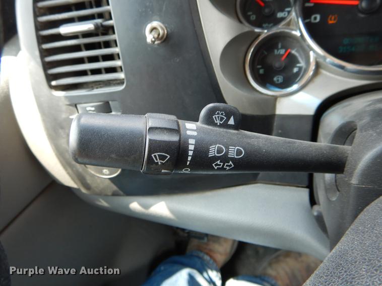 image for item DF7318 2008 Chevrolet Silverado 2500HD Ext. Cab pickup truck