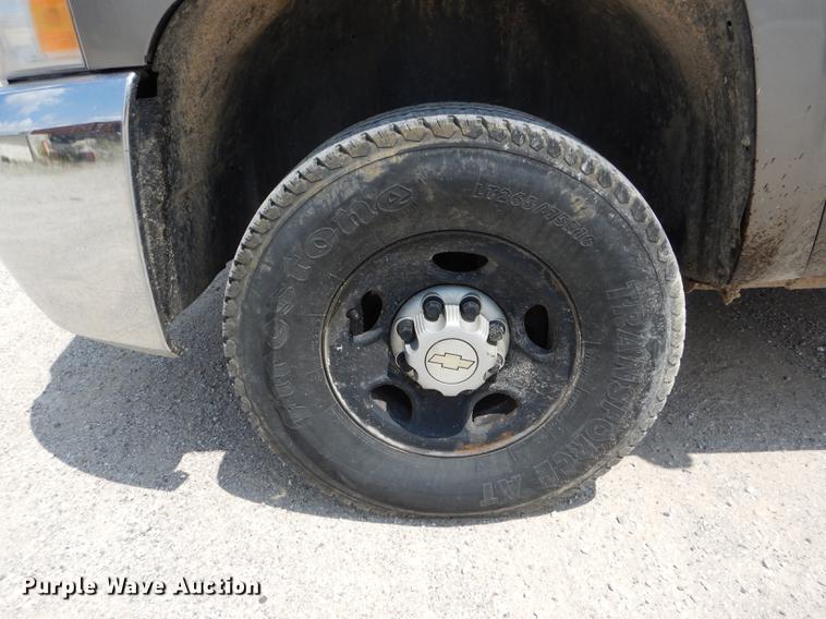 image for item DF7318 2008 Chevrolet Silverado 2500HD Ext. Cab pickup truck