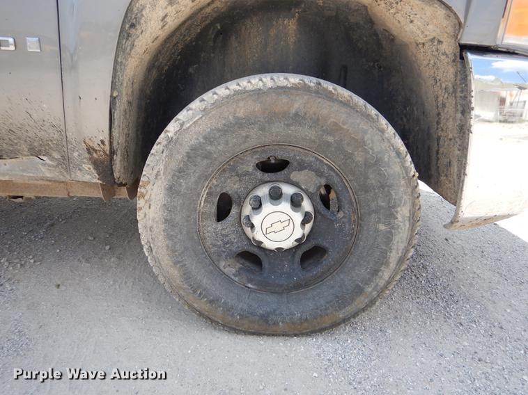 image for item DF7318 2008 Chevrolet Silverado 2500HD Ext. Cab pickup truck