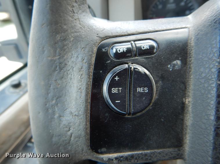 image for item DF7322 2009 Ford F350 Super Duty XL SuperCab pickup truck