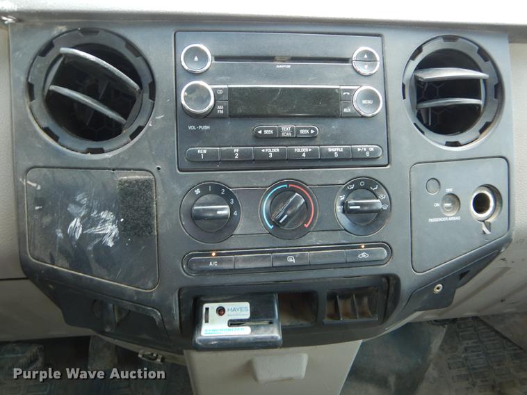 image for item DF7322 2009 Ford F350 Super Duty XL SuperCab pickup truck