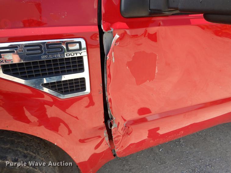 image for item DF7322 2009 Ford F350 Super Duty XL SuperCab pickup truck