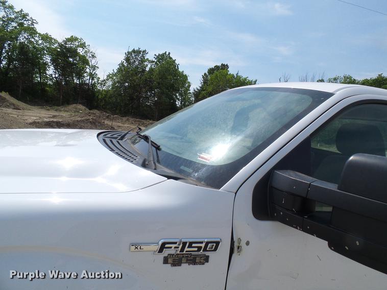 image for item DF7328 2011 Ford F150 pickup truck