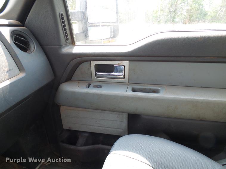 image for item DF7328 2011 Ford F150 pickup truck