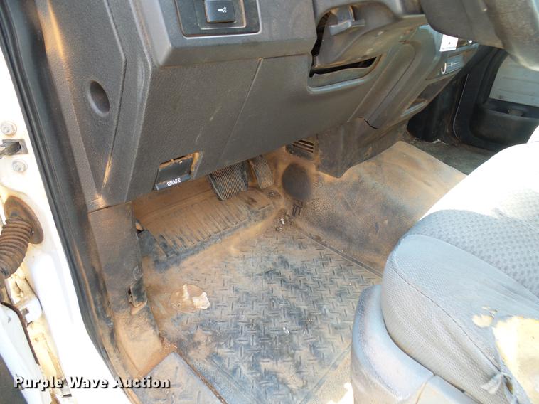 image for item DF7328 2011 Ford F150 pickup truck