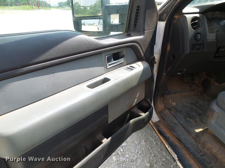 image for item DF7328 2011 Ford F150 pickup truck