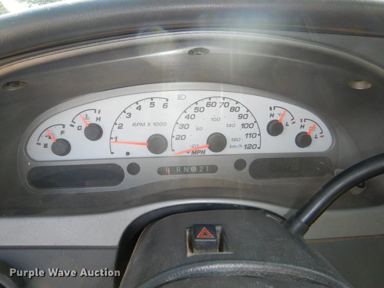 image for item DG1059 2004 Ford Explorer Sport Trac XLS Crew Cab pickup truck