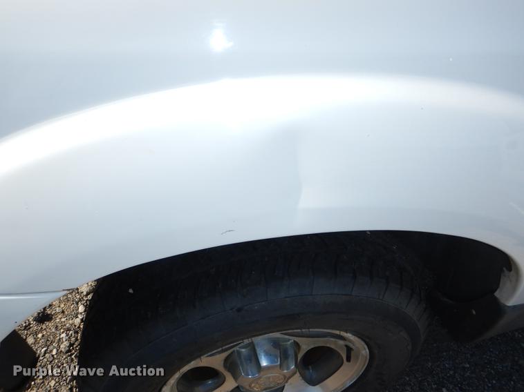 image for item DG1059 2004 Ford Explorer Sport Trac XLS Crew Cab pickup truck