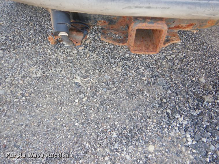 image for item DG1059 2004 Ford Explorer Sport Trac XLS Crew Cab pickup truck