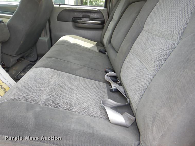 image for item DG1115 2003 Ford F250 Super Duty XLT Crew Cab pickup truck