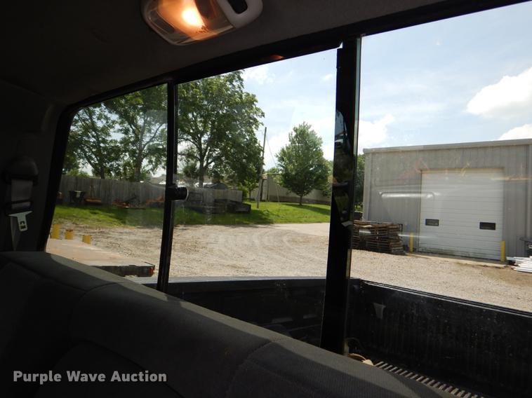 image for item DG1115 2003 Ford F250 Super Duty XLT Crew Cab pickup truck