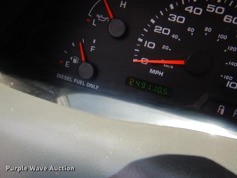 image for item DG1115 2003 Ford F250 Super Duty XLT Crew Cab pickup truck