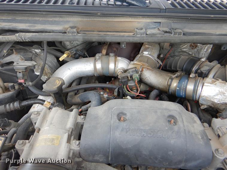 image for item DG1115 2003 Ford F250 Super Duty XLT Crew Cab pickup truck