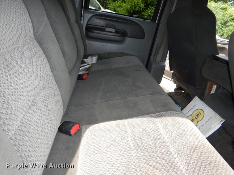 image for item DG1115 2003 Ford F250 Super Duty XLT Crew Cab pickup truck