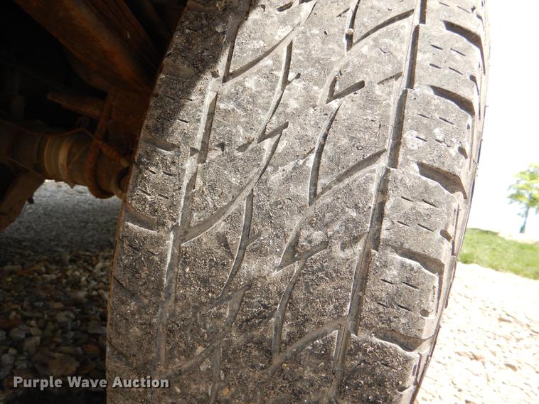 image for item DG1115 2003 Ford F250 Super Duty XLT Crew Cab pickup truck