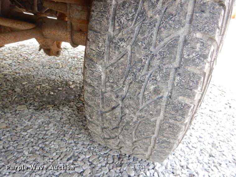 image for item DG1115 2003 Ford F250 Super Duty XLT Crew Cab pickup truck