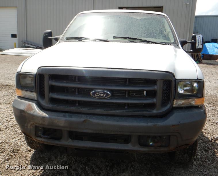 image for item DG1116 2004 Ford F250 Super Duty XL pickup truck