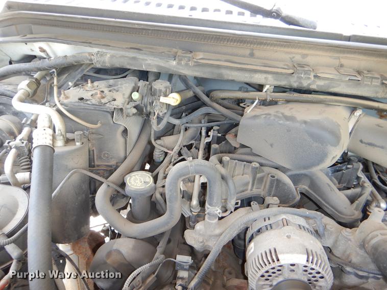 image for item DG1116 2004 Ford F250 Super Duty XL pickup truck