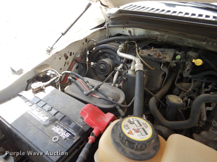 image for item DG1116 2004 Ford F250 Super Duty XL pickup truck